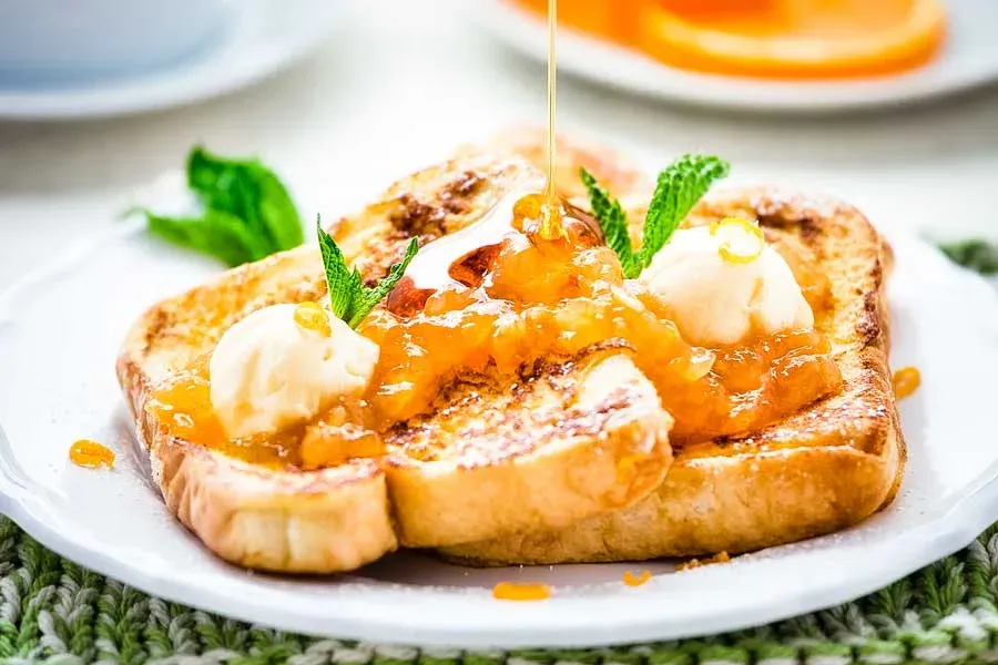 بعد از چیدمان غذا.