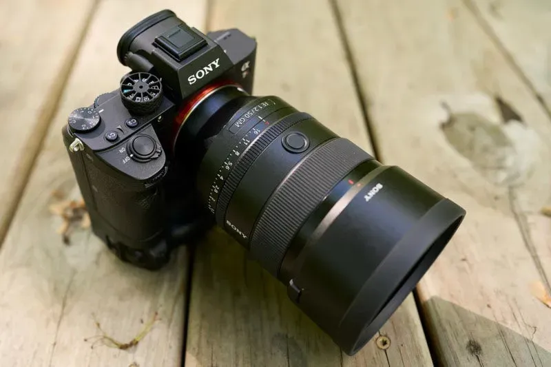 کیفیت ساخت لنز سونی 50mm f/1.2 G