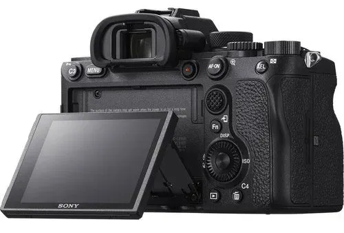 ساختار دوربین Sony a7R IV