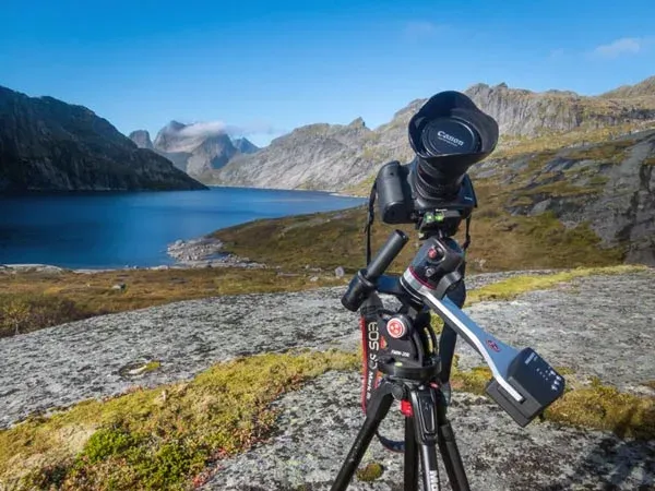 ردیاب ستاره My Fornax Mounts LighTrack II آماده عکاسی در کوههای Lofoten