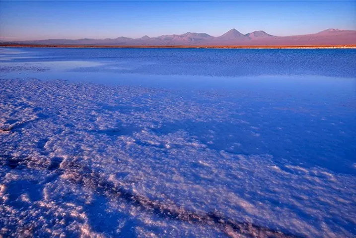 آسمان هیچ ابری نداشت بنابراین من آن را جزء کوچکی از عکسم قرار دادم