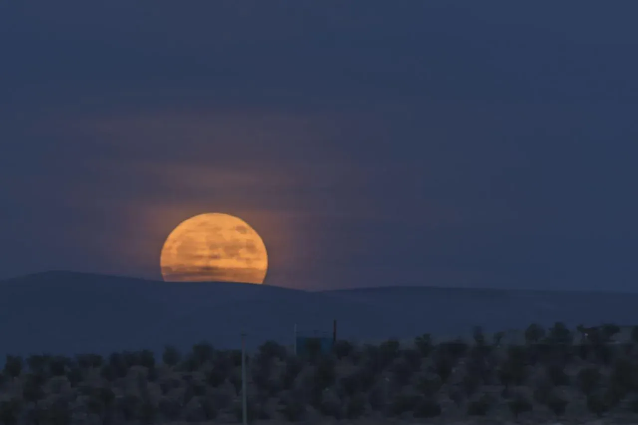 super moon
