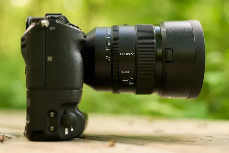نقد و بررسی حرفه ای لنز سونی 50mm f/1.2 G